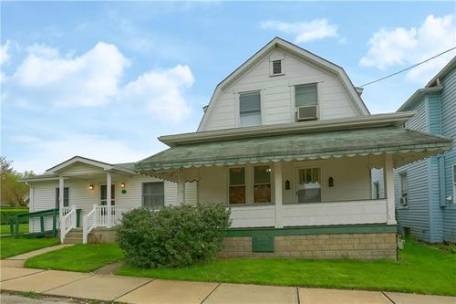312 Apple St, Manorville, PA, 16238-1101 | Card Image