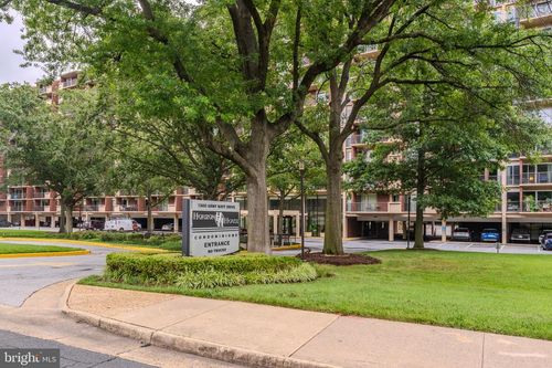 118-1300 Army Navy Dr, ARLINGTON, VA, 22202-2021 | Card Image