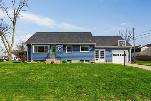 2400 12th Ave Se, Cedar Rapids, IA, 52403-3434 | Card Image