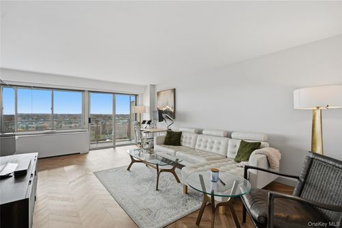 apt-14s-18-15 215th St, Bayside, NY, 11360-2149 | Card Image