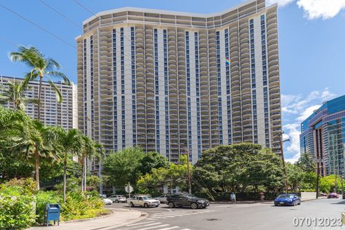 apt-2903-469 Ena Rd, Honolulu, HI, 96815-1727 | Card Image