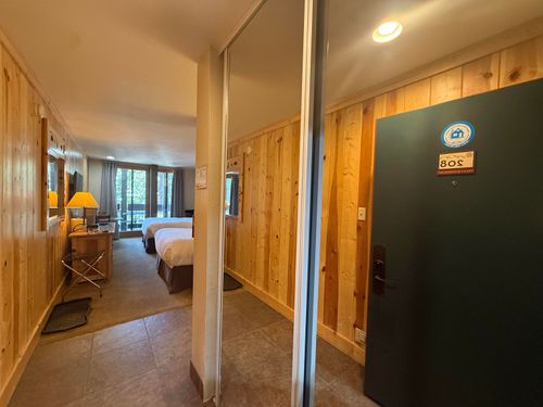 208-2000 N Village Dr, Truckee, CA, 96161-4349 | Card Image