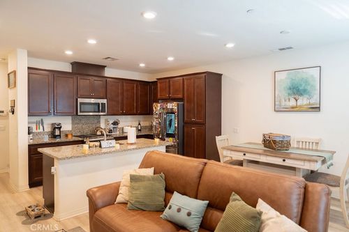 40438 Calle Real, Murrieta, CA, 92563-5905 | Card Image