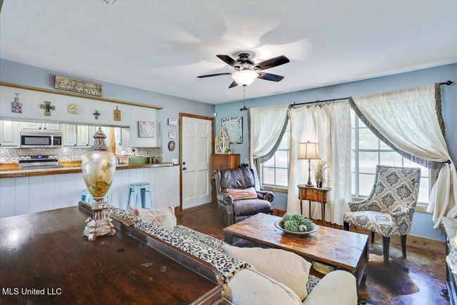08-1563 Dry Creek Rd | Image 9