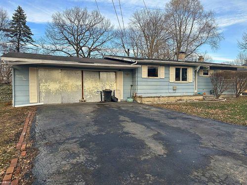 1901 Harden Dr, Owosso, MI, 48867-3922 | Card Image