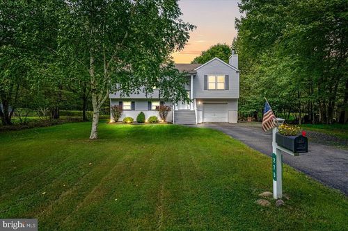 275 Petrarch Trl, Albrightsville, PA, 18210-4407 | Card Image