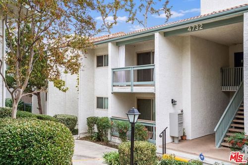 224-4732 Park Granada, Calabasas, CA, 91302 | Card Image