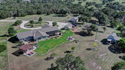 647 Blue Sage Loop, Kerrville, TX, 78028-2075 | Card Image