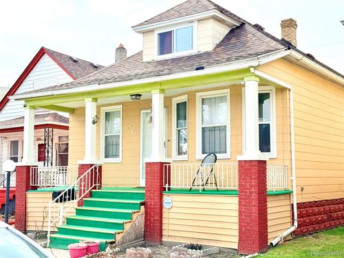 11365 Klinger St, Hamtramck, MI, 48212-3157 | Card Image