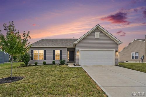 14 Stone Bridge Dr, Moscow Mills, MO, 63362-2550 | Card Image