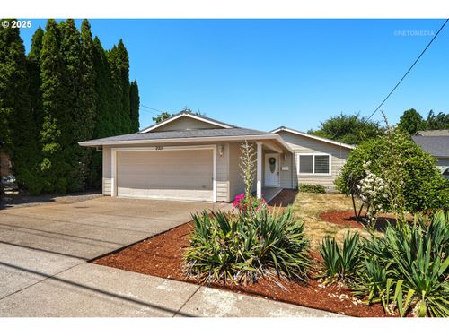 2211 23rd Ave, Forest Grove, OR, 97116-1716 | Card Image