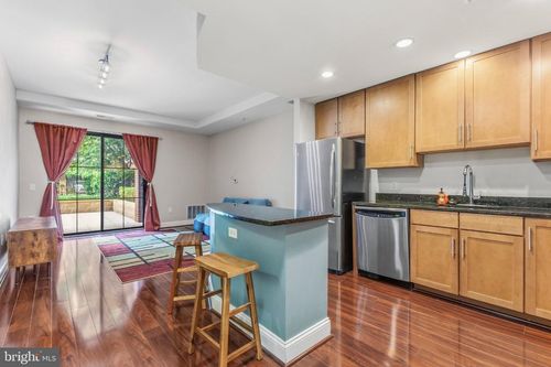 126-1111 Oronoco St, ALEXANDRIA, VA, 22314-2275 | Card Image