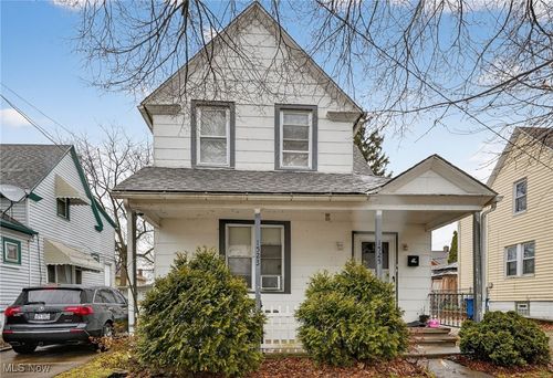 1523 Winchester Ave, Lakewood, OH, 44107-5033 | Card Image