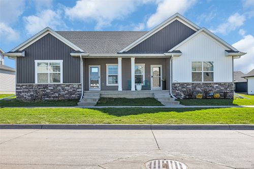 2459 Rock Wood Dr Sw, Cedar Rapids, IA, 52404 | Card Image