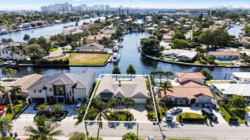 3200 Ne 56th Ct, Fort Lauderdale, FL, 33308-2806 | Card Image