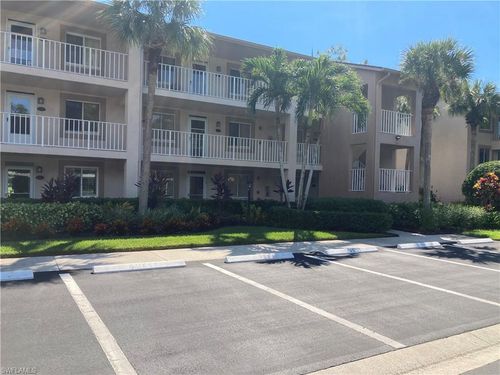 3108-7340 Glenmoor Ln, NAPLES, FL, 34104-9701 | Card Image