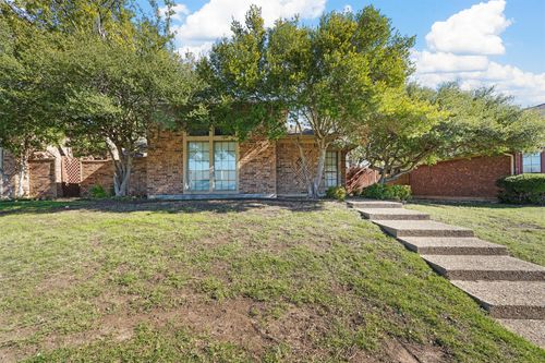 4033 Saint Christopher Ln, Dallas, TX, 75287-6450 | Card Image