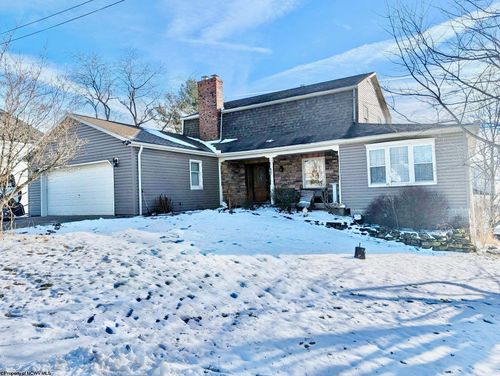 1822 Vernon Dr, Fairmont, WV, 26554-8523 | Card Image