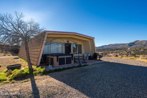 16928 W Trap Rd, Peeples Valley, AZ, 86332-8648 | Card Image