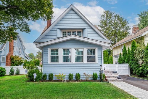 114 Nassau Ave, Malverne, NY, 11565-1419 | Card Image