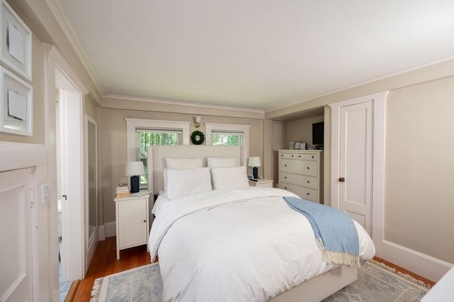 10 - 8 East St, Home with 9 bedrooms, 7 bathrooms and 6 parking in Hingham MA | Image 32