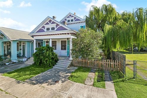 2525 Marengo St, New Orleans, LA, 70115-6209 | Card Image