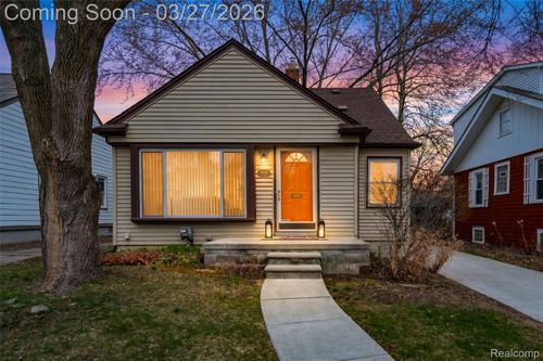 1028 W Hazelhurst St, Ferndale, MI, 48220-1633 | Card Image