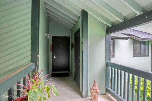 354 Ne Skipanon Dr, Warrenton, OR, 97146-9611 | Card Image