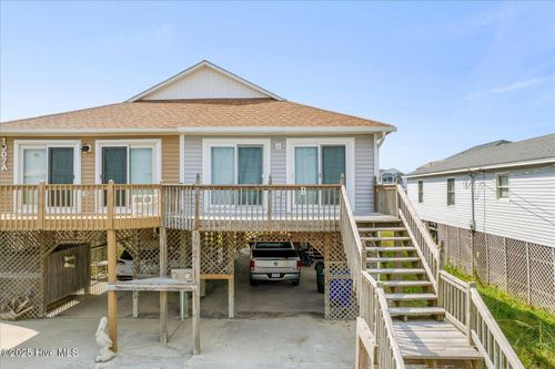 1907 N Shore Dr, Surf City, NC, 28445-8615 | Card Image