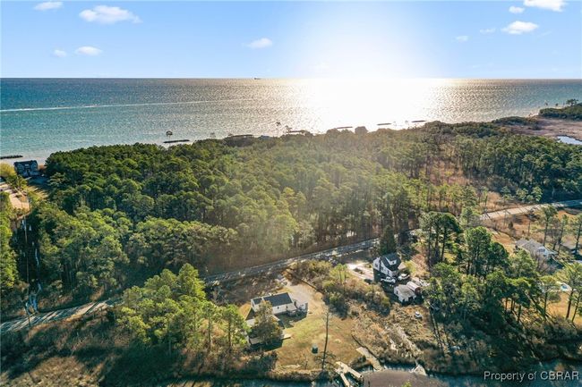 6034 Windmill Point Rd, House other with 3 bedrooms, 3 bathrooms and null parking in White Stone VA | Image 6