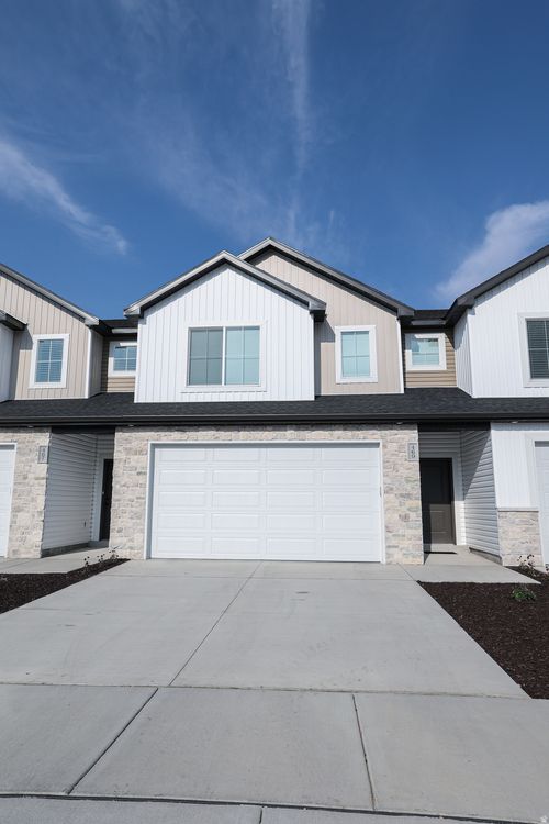 609 N 300 W, Smithfield, UT, 84335-1856 | Card Image