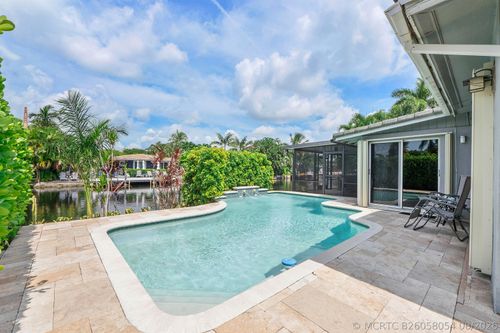 2933 Ne 1st Ave, Wilton Manors, FL, 33334-1006 | Card Image