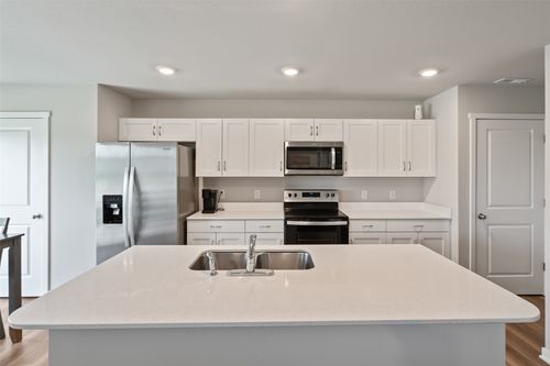 325 Juniper Dr, Waukee, IA, 50263-1304 | Card Image