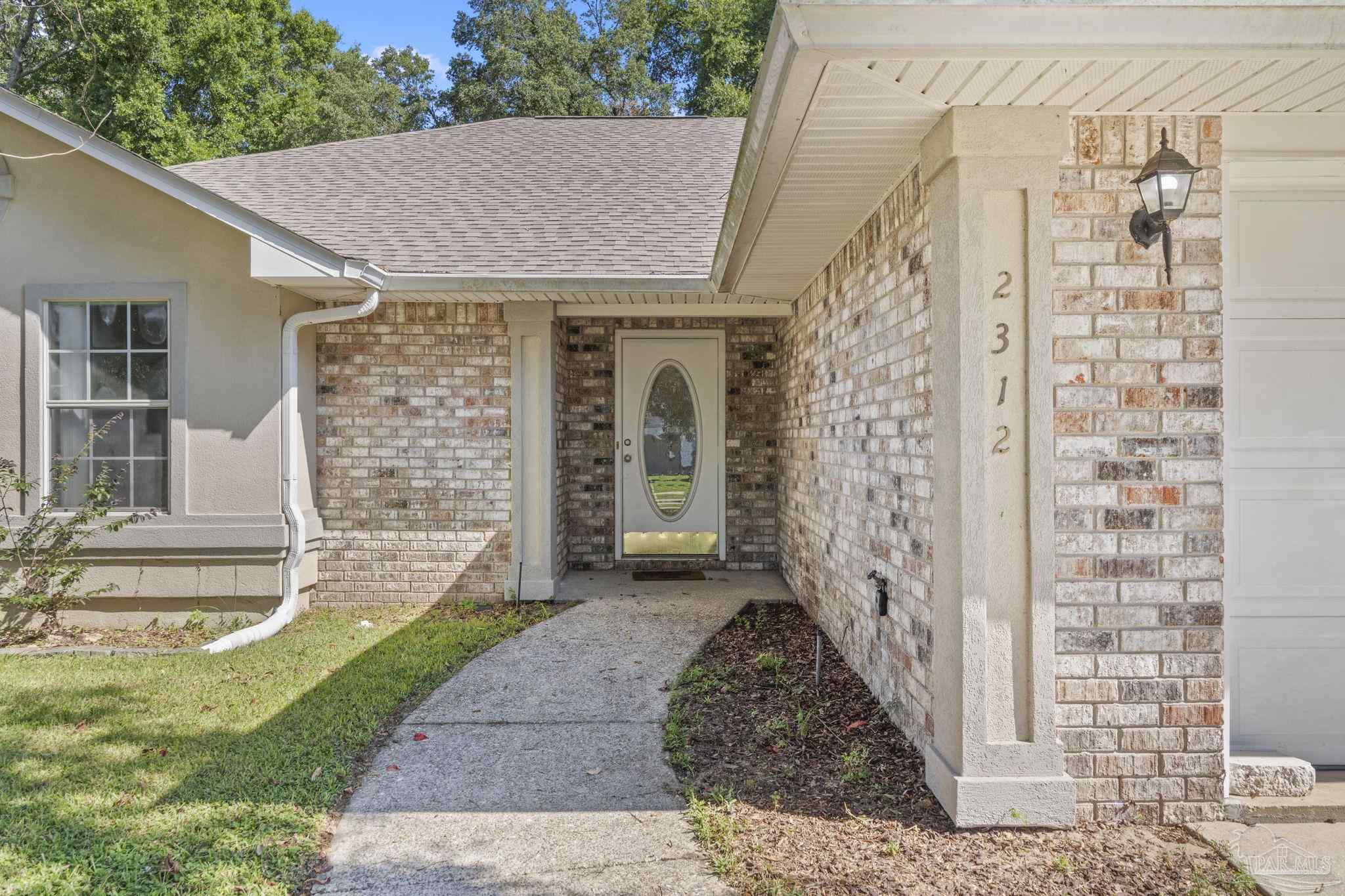 Caddy Shack Ln, Pensacola, FL 32526