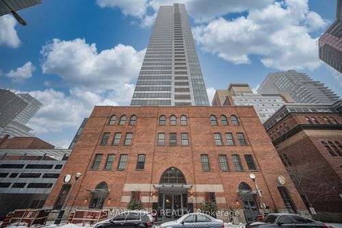 3203-5 St Joseph St, Toronto, ON, M4Y0B6 | Card Image