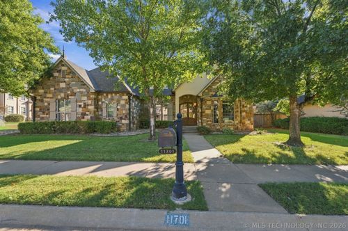 11701 S Oswego Ave, Tulsa, OK, 74137-6727 | Card Image