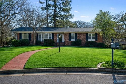 2303 Greenwood Dr Se, Decatur, AL, 35601-6162 | Card Image