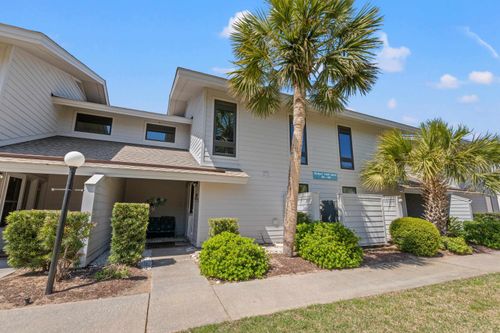 58 Inlet Point Dr, Pawleys Island, SC, 29585-5519 | Card Image