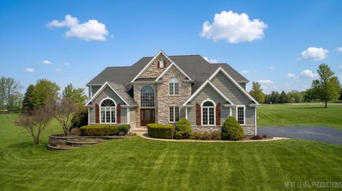 10N800 Highland Trl, Hampshire, IL, 60140-7530 | Card Image