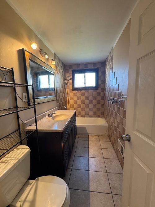 7964 S Knox Ave, Chicago, IL, 60652-2028 | Card Image