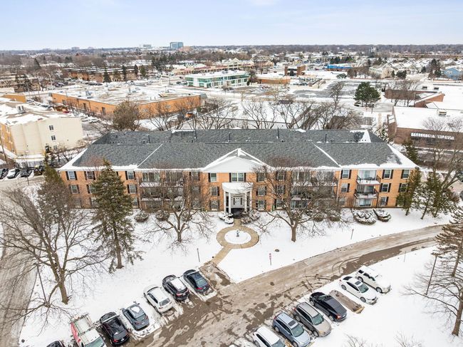 APT-102 - 5300 Carriageway Dr, Condo with 2 bedrooms, 1 bathrooms and 2 parking in Rolling Meadows IL | Image 20
