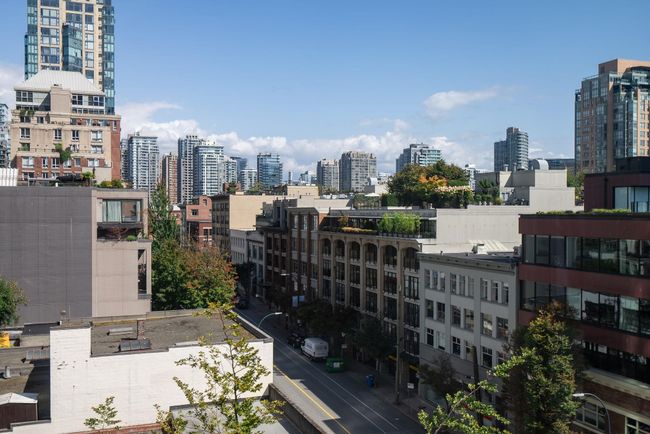 702 - 1323 Homer Street, Condo with 1 bedrooms, 1 bathrooms and null parking in Vancouver BC | Image 26