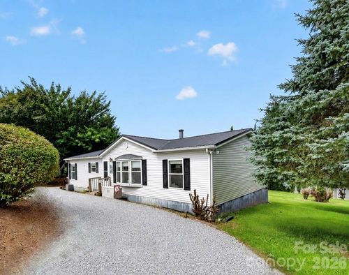 26 Sweet Briar Path Way, Hendersonville, NC, 28792-4771 | Card Image