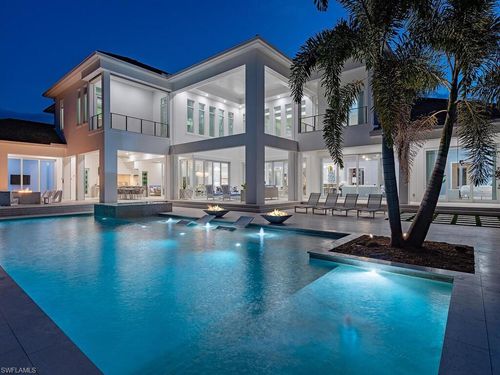 188 West St, NAPLES, FL, 34108-2905 | Card Image