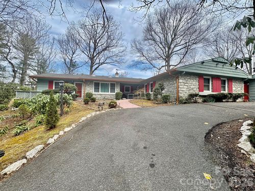 126 Ridgeview Rd, Spruce Pine, NC, 28777-9765 | Card Image