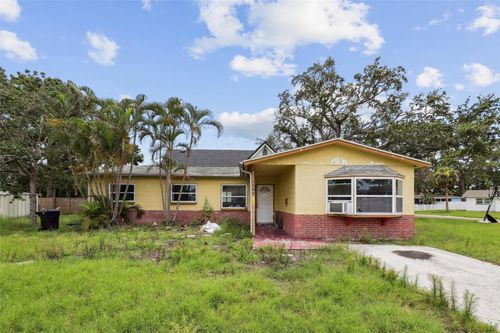 1560 Connecticut Ave Ne, ST PETERSBURG, FL, 33703-5479 | Card Image
