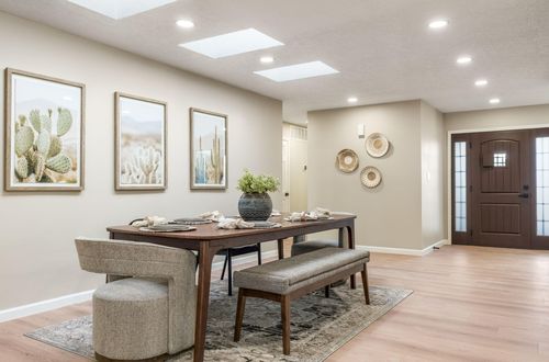 1105 Salamanca St Nw, Los Ranchos, NM, 87107-5625 | Card Image