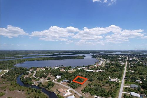 2080 Waverly Ter Street, PORT CHARLOTTE, FL, 33983 | Card Image