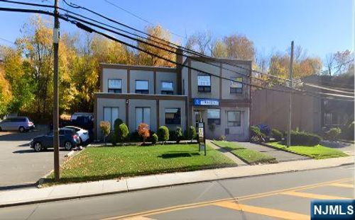 705 Grand Ave, Ridgefield, NJ, 07657-1531 | Card Image