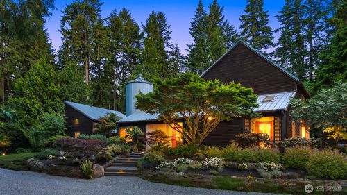 9000 Ne Hidden Cove Rd, Bainbridge Island, WA, 98110-4105 | Card Image
